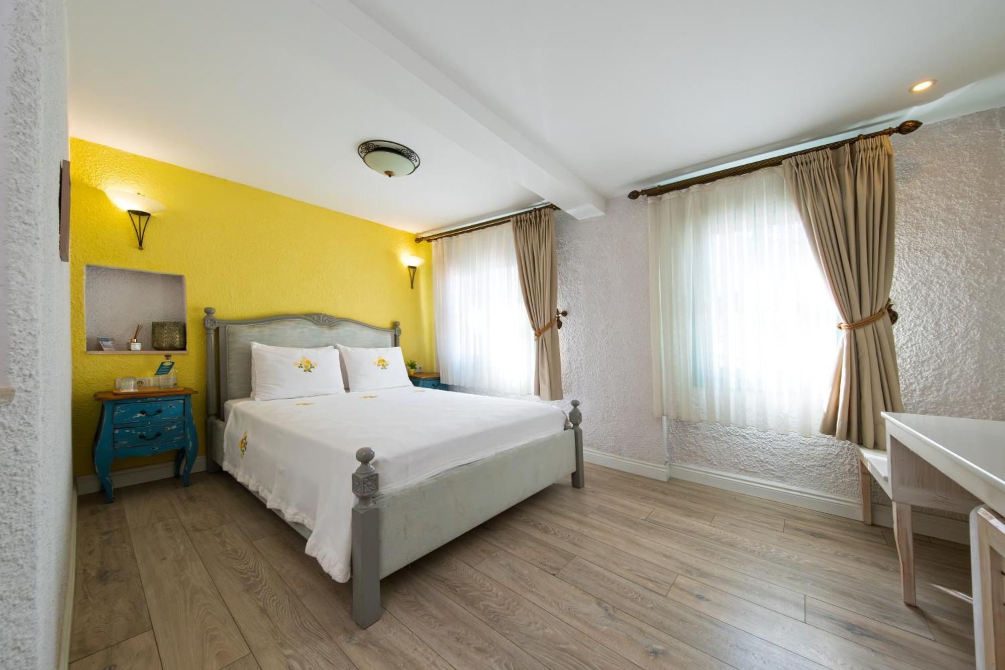 Sigacik Gardenya Buti̇K Otel Exterior photo